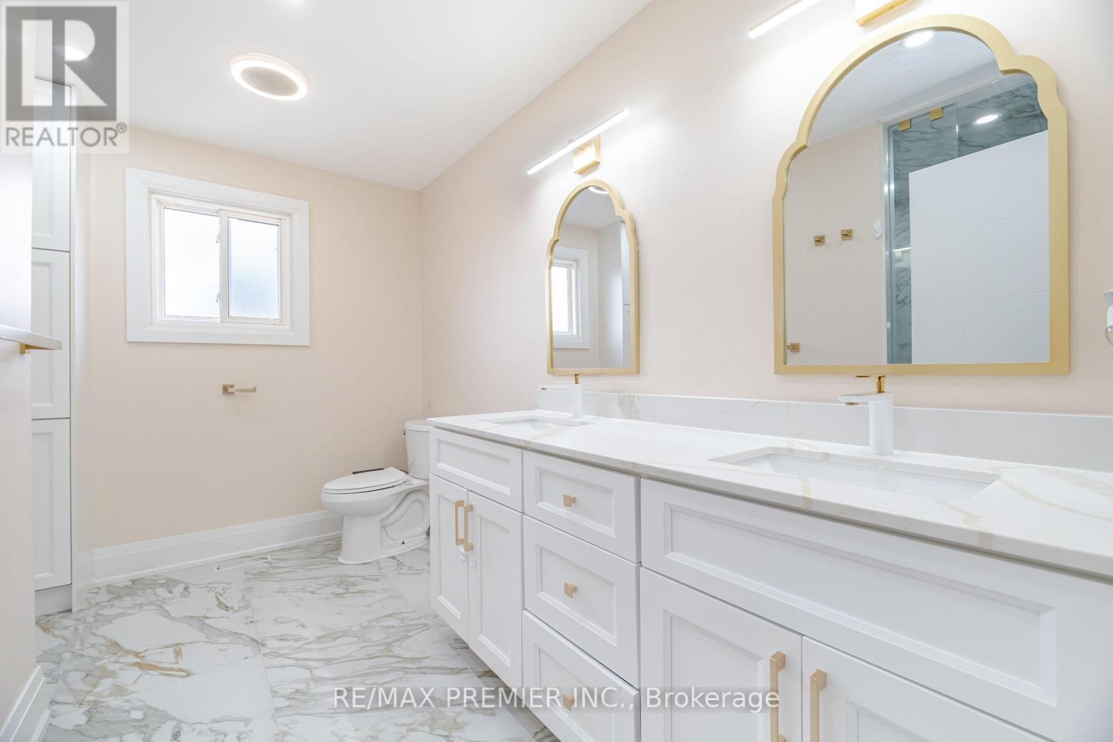 495 FAIRVIEW ROAD W - 24