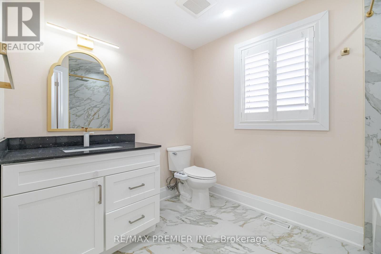 495 FAIRVIEW ROAD W - 31