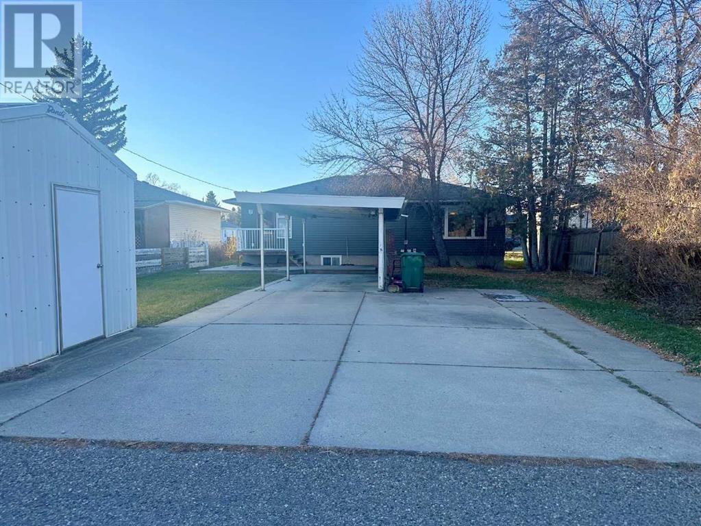 Single Family House Bungalow for Sale in   Street S Victoria Park Lethbridge 