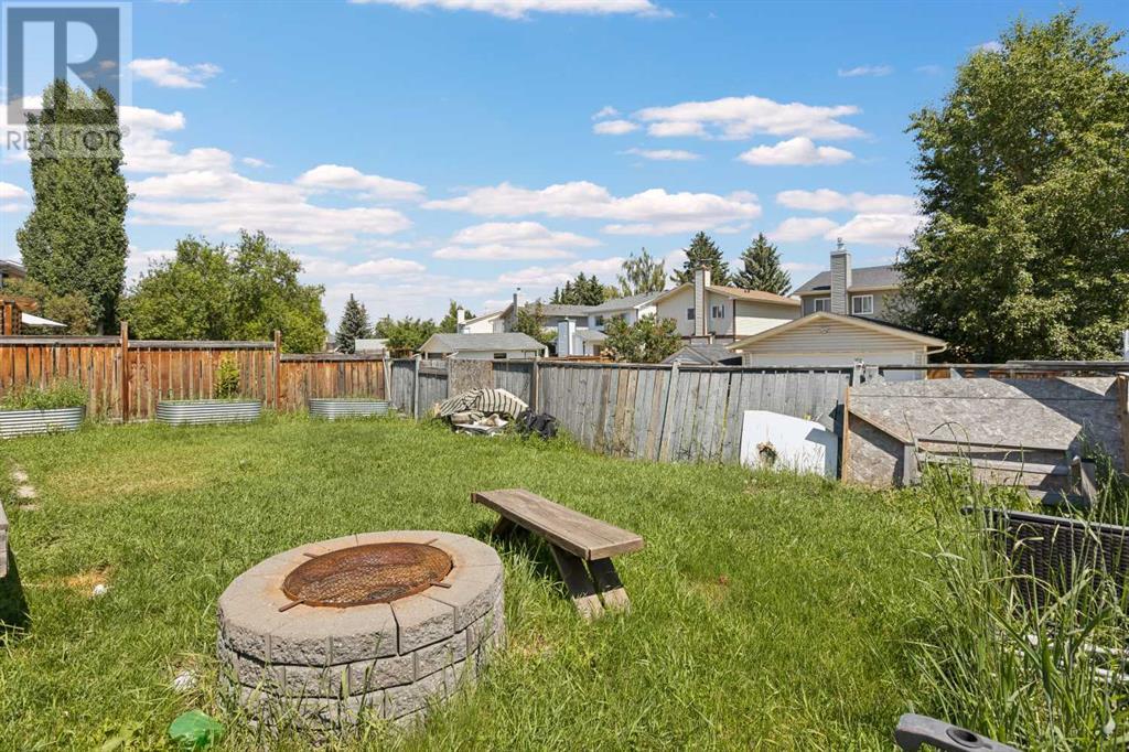 Single Family House for Sale in  Millrise Drive SW Millrise Calgary 