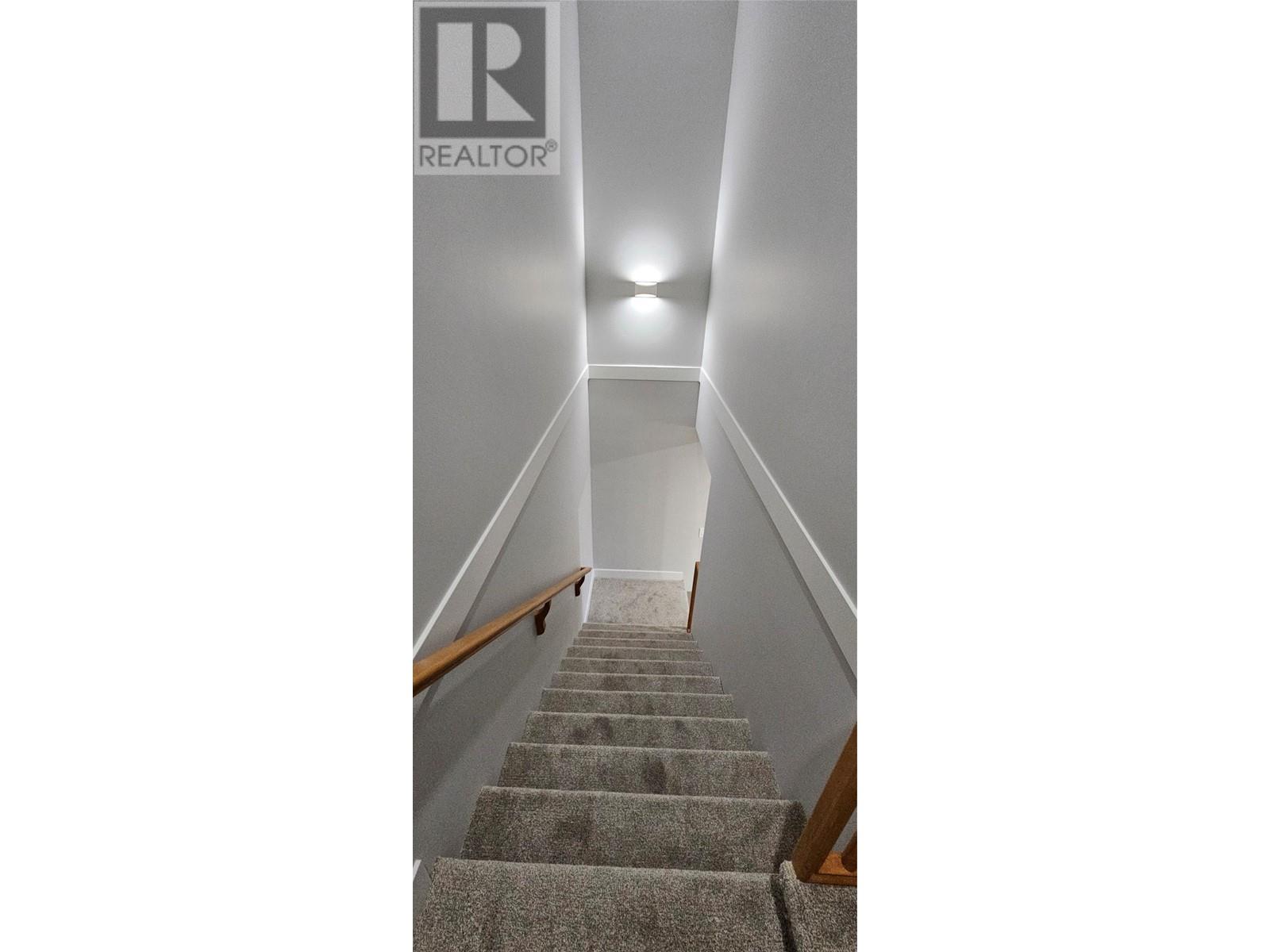 #106 125 CALGARY AVENUE - Image 9