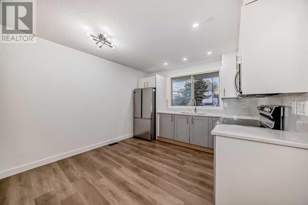 Single Family House for Sale in  Fonda Cres  SE Forest Heights Calgary 