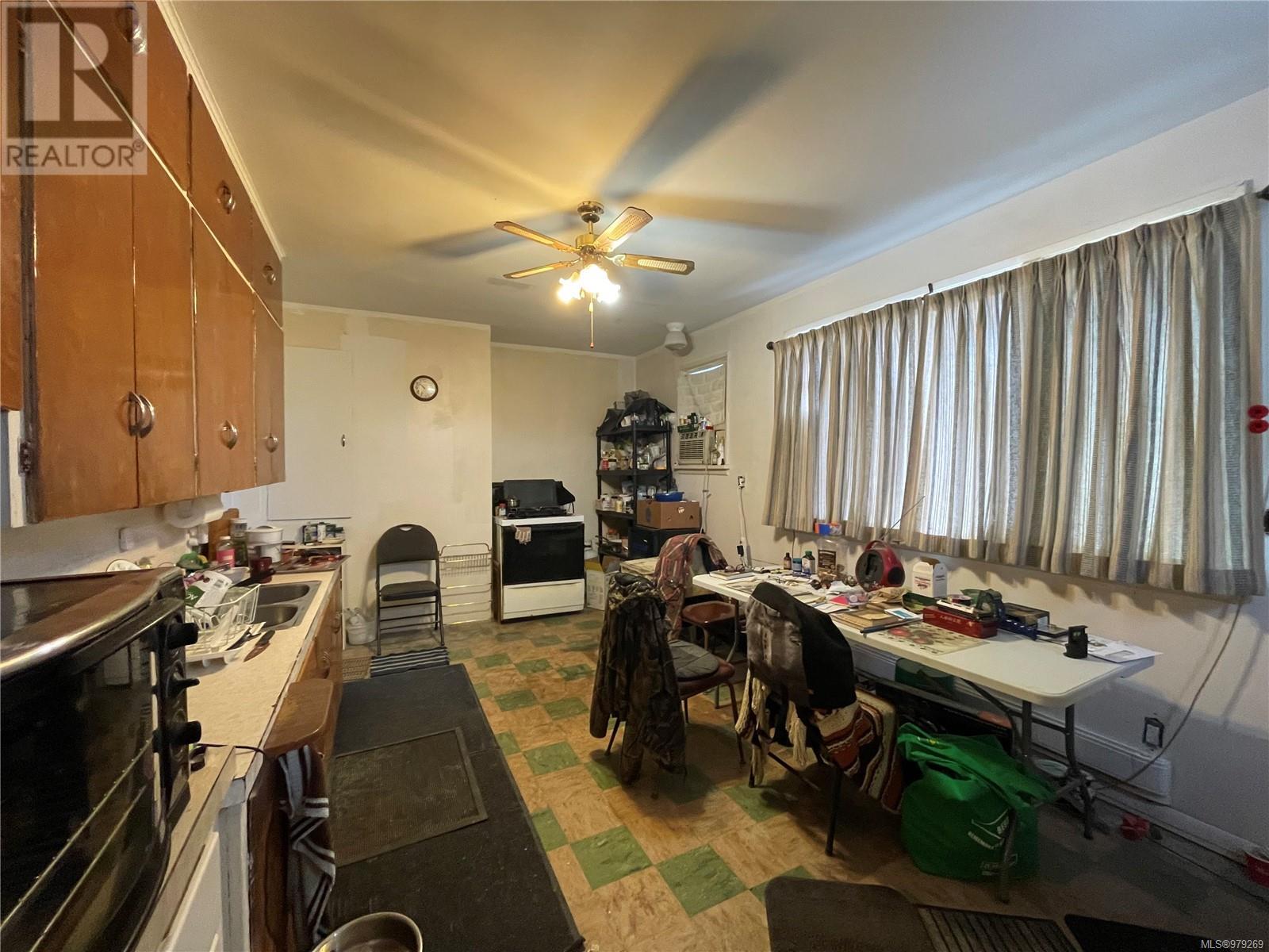 4508 Redford St, Port Alberni real estate listing 979269