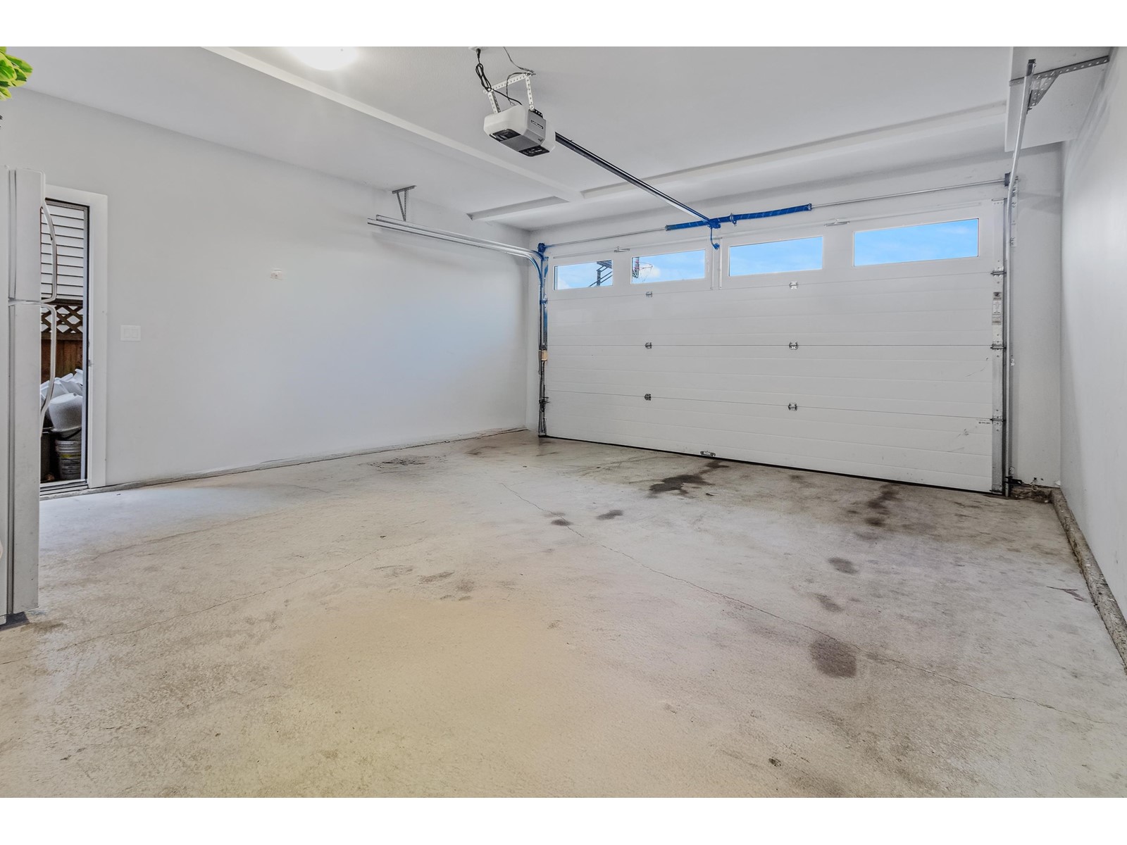 33008 EGGLESTONE AVENUE, Mission real estate listing R2945558