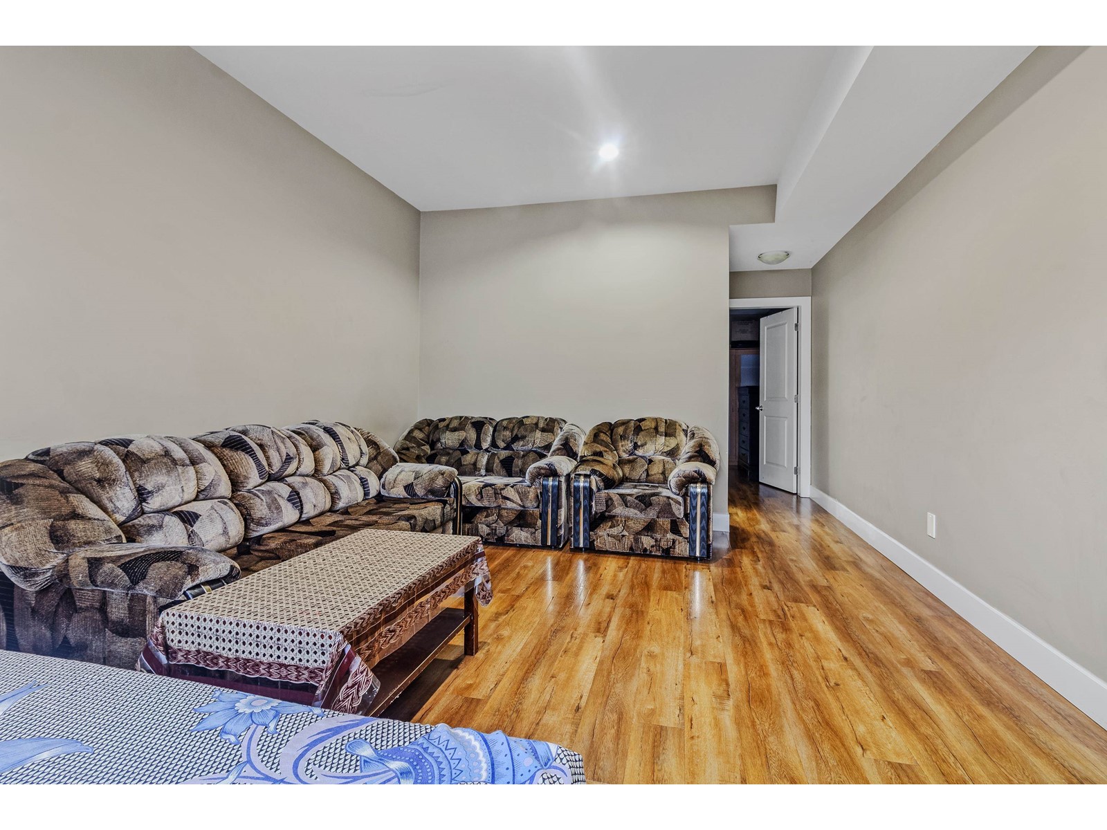 33008 EGGLESTONE AVENUE, Mission real estate listing R2945558