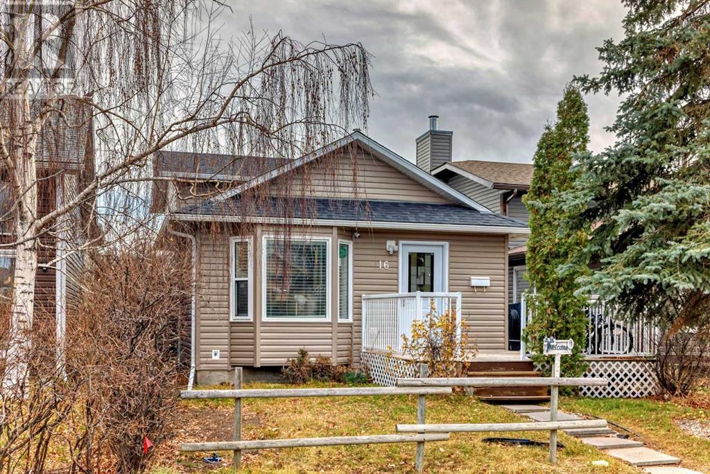 16 Taraglen Road NE, Calgary, Alberta