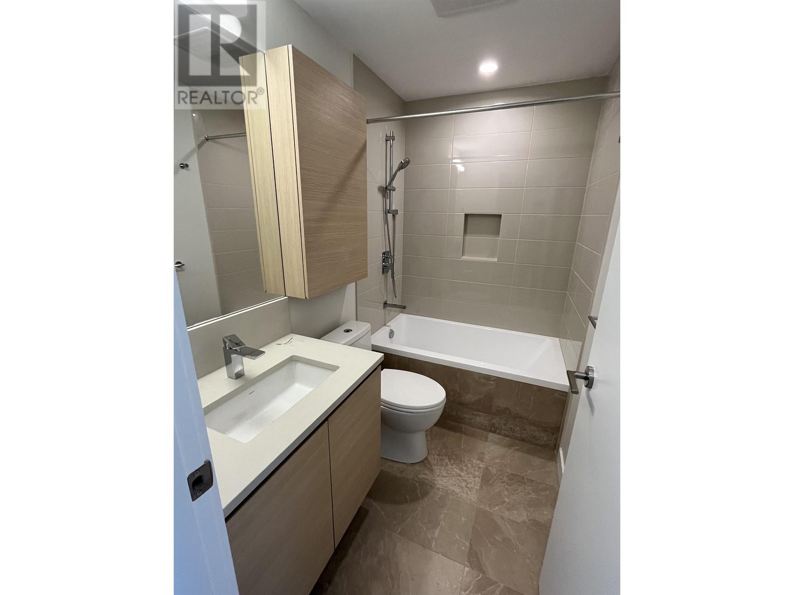 2001 4168 LOUGHEED HIGHWAY, Burnaby