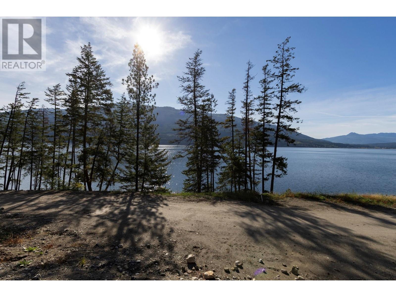  5131 Sunnybrae Canoe Pt. Rd Highway East, Sunnybrae