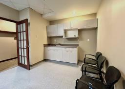 4 Fort Street, Winnipeg, MB R3C0R3 Photo 10