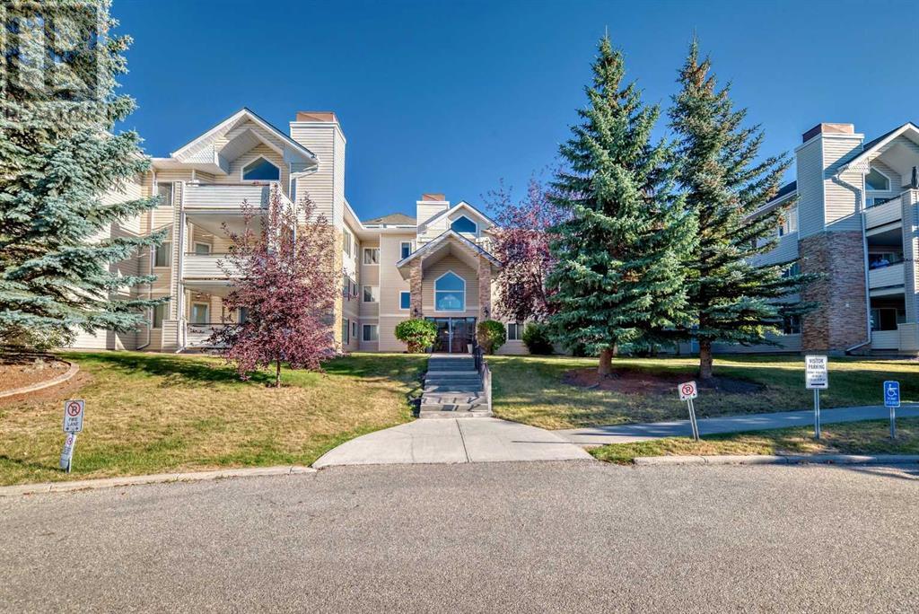 Single Family House Low rise for Sale in   Springbank Boulevard SW Springbank Hill Calgary 