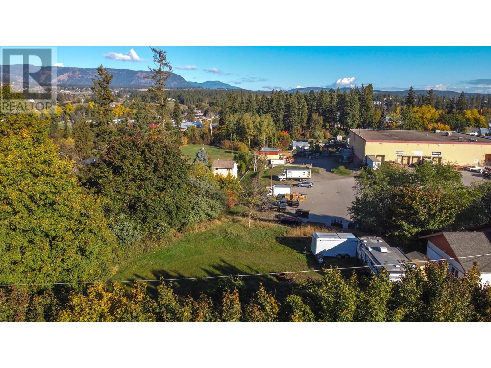3035 Pleasant Valley Road, Armstrong