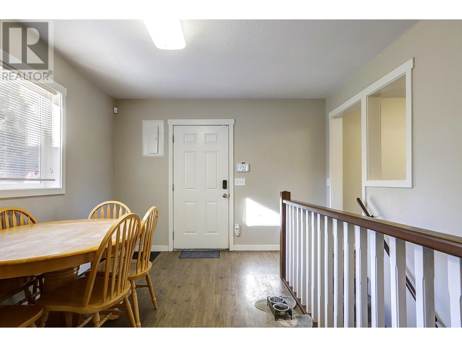 3035 Pleasant Valley Road, Armstrong