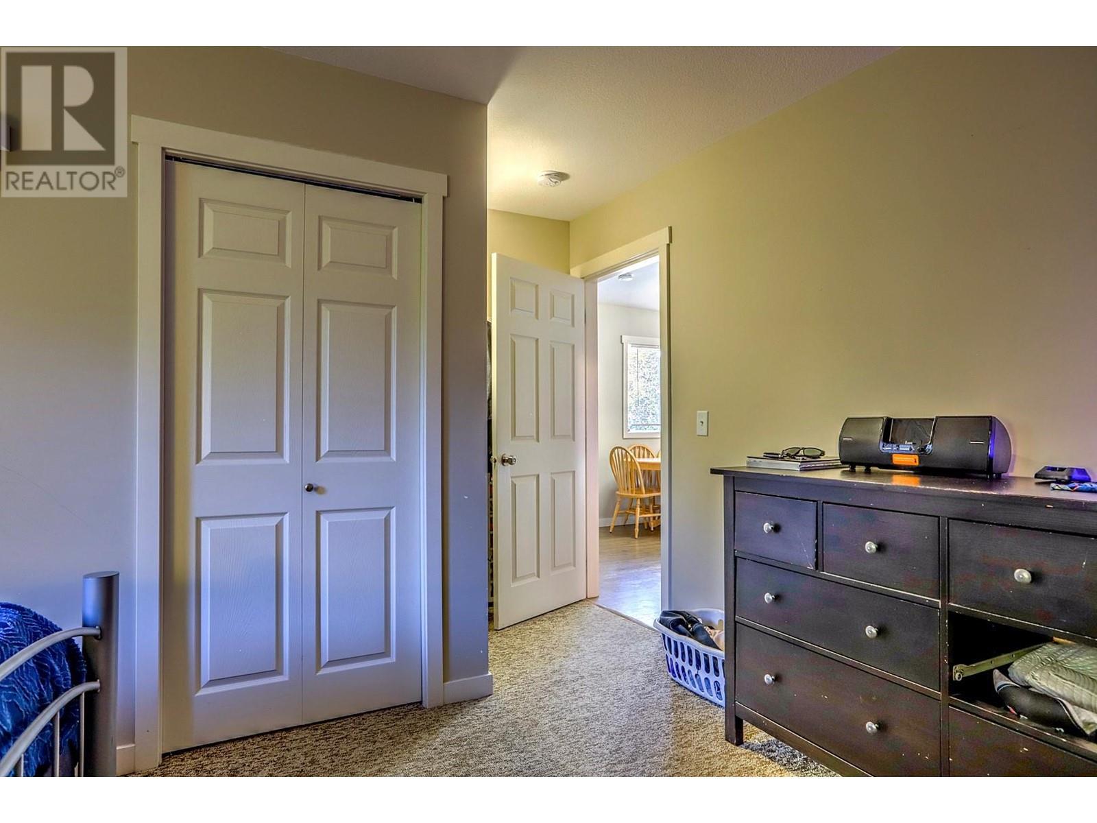 3035 Pleasant Valley Road, Armstrong