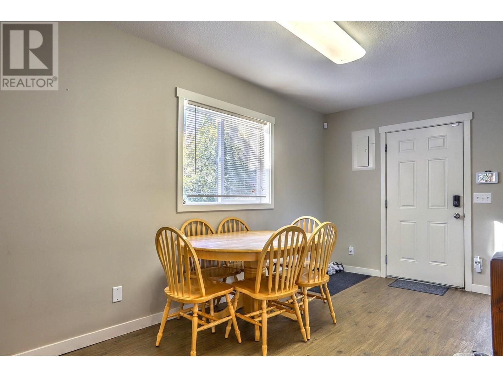 3035 Pleasant Valley Road, Armstrong