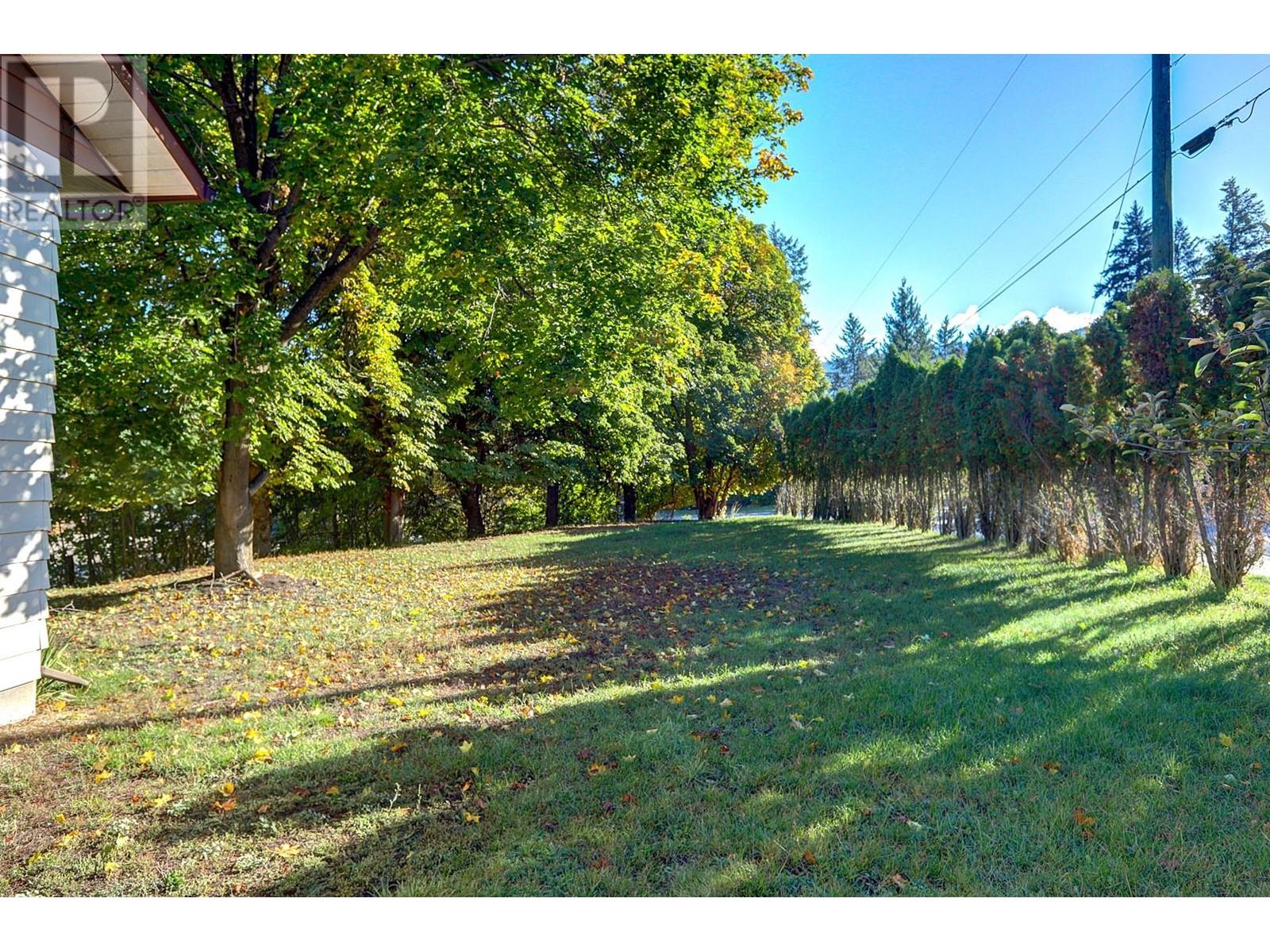 3035 Pleasant Valley Road, Armstrong