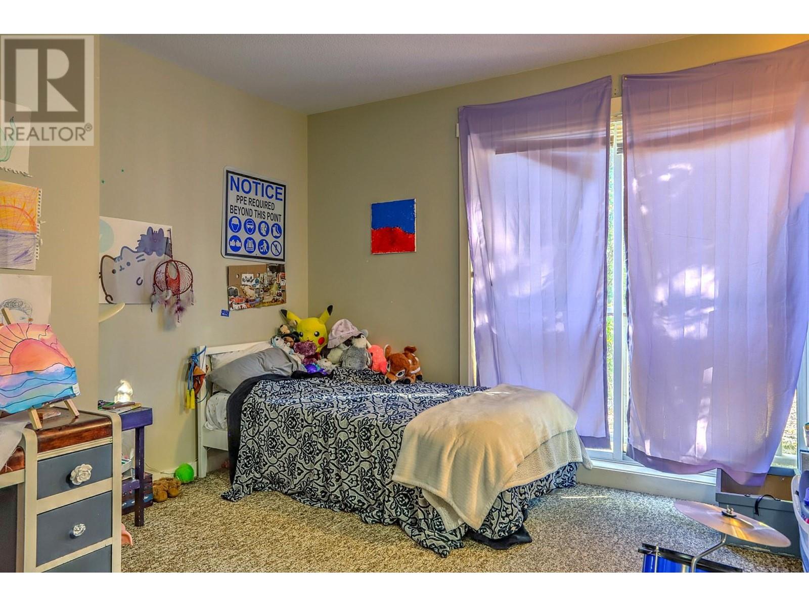 3035 Pleasant Valley Road, Armstrong