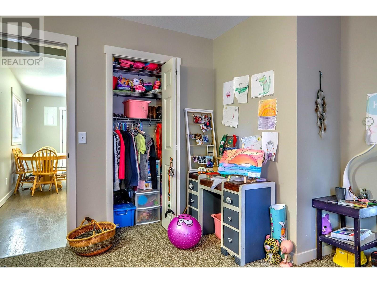 3035 Pleasant Valley Road, Armstrong