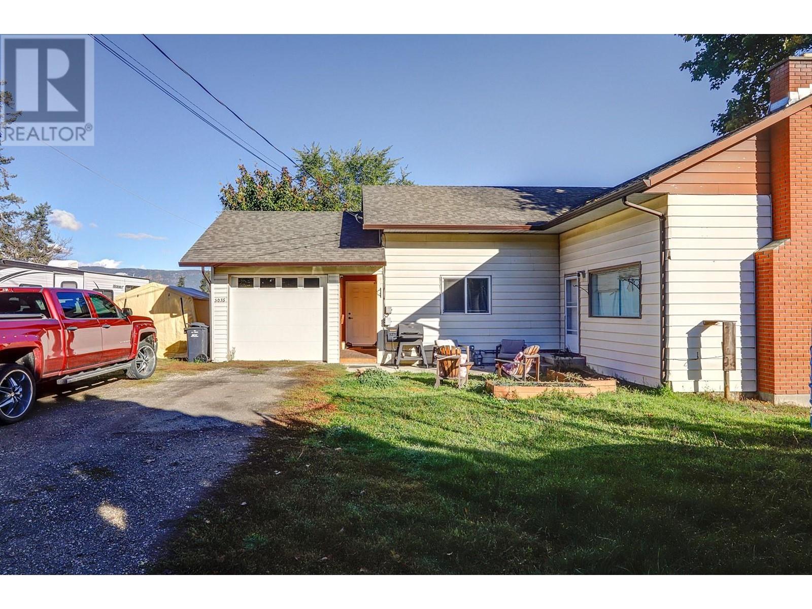 3035 Pleasant Valley Road, Armstrong