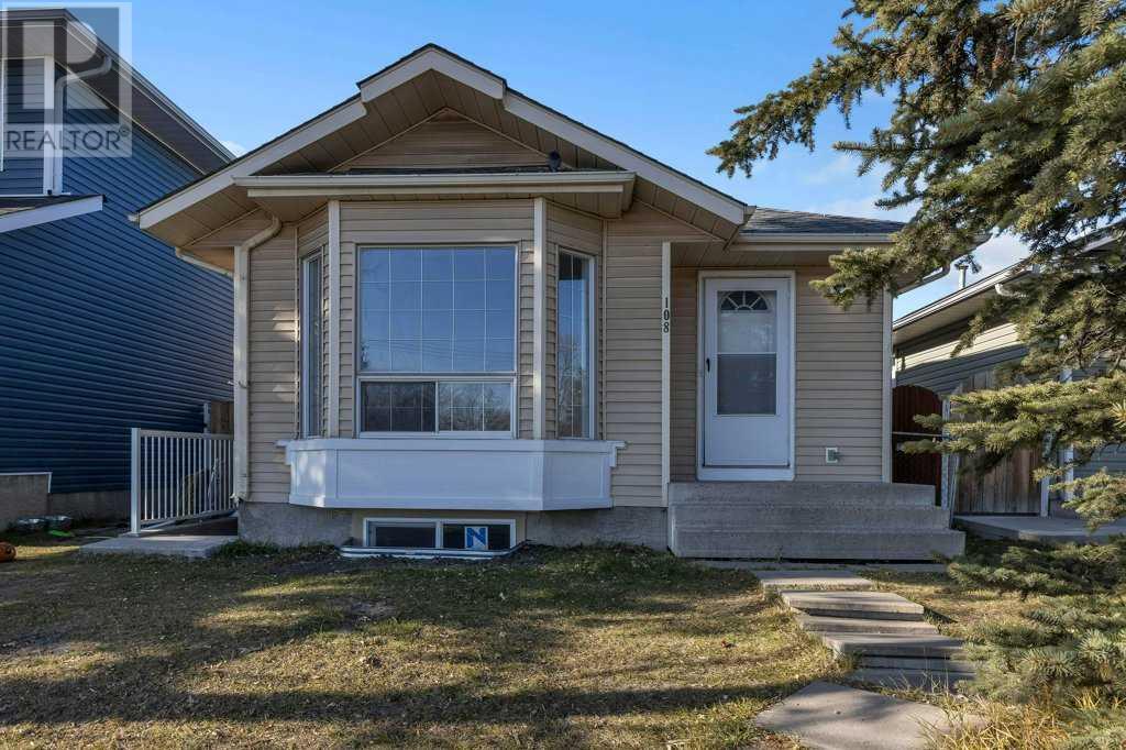 108 Martinwood Way NE, Calgary, Alberta