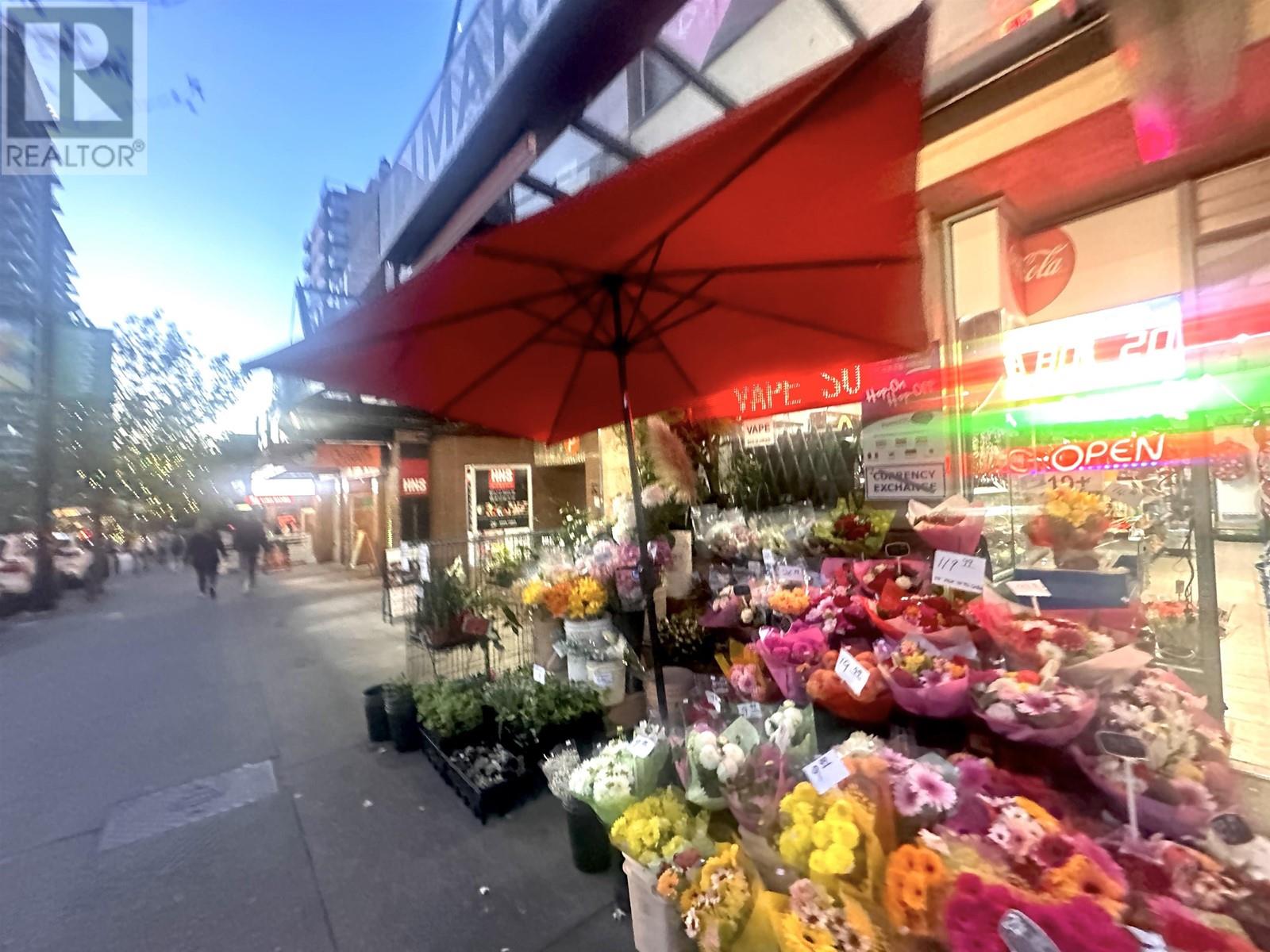 1325 ROBSON STREET, Vancouver