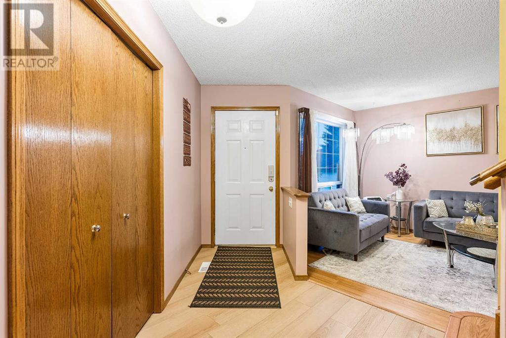 Single Family House for Sale in  Hidden Valley Drive NW Hidden Valley Calgary 