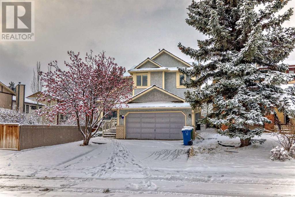 Single Family House for Sale in  Edgepark Way NW Edgemont Calgary 