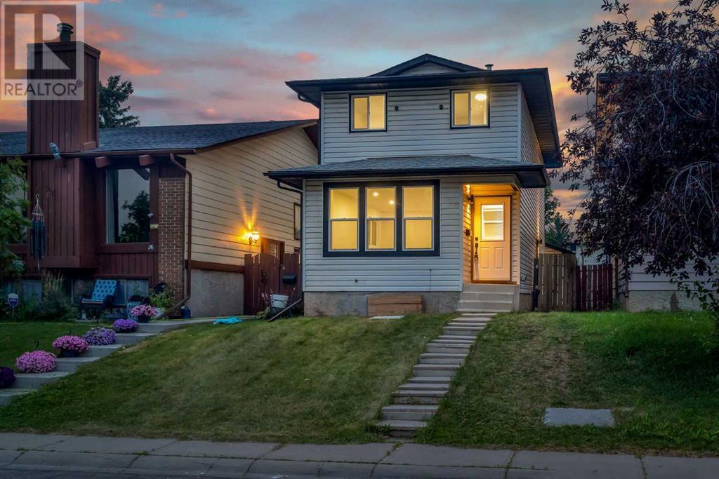 Single Family House for Sale in  Templeson Crescent NE Temple Calgary 