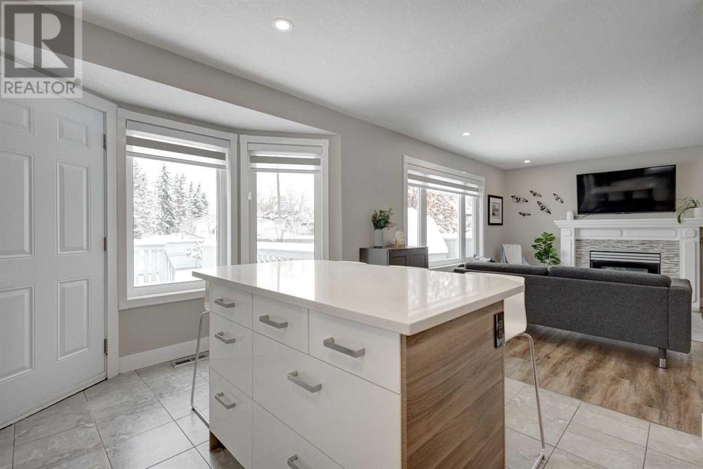 Single Family House for Sale in  Riverglen Drive SE Riverbend Calgary 