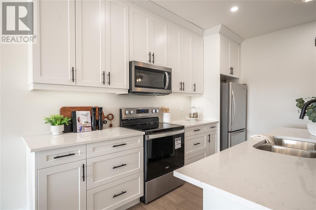 Photo 5 of 521 Anise Lane, Sarnia ON