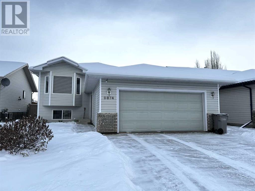 4 Bedroom Residential Home For Sale | 9874 67 Avenue | Grande Prairie | T8W2T4