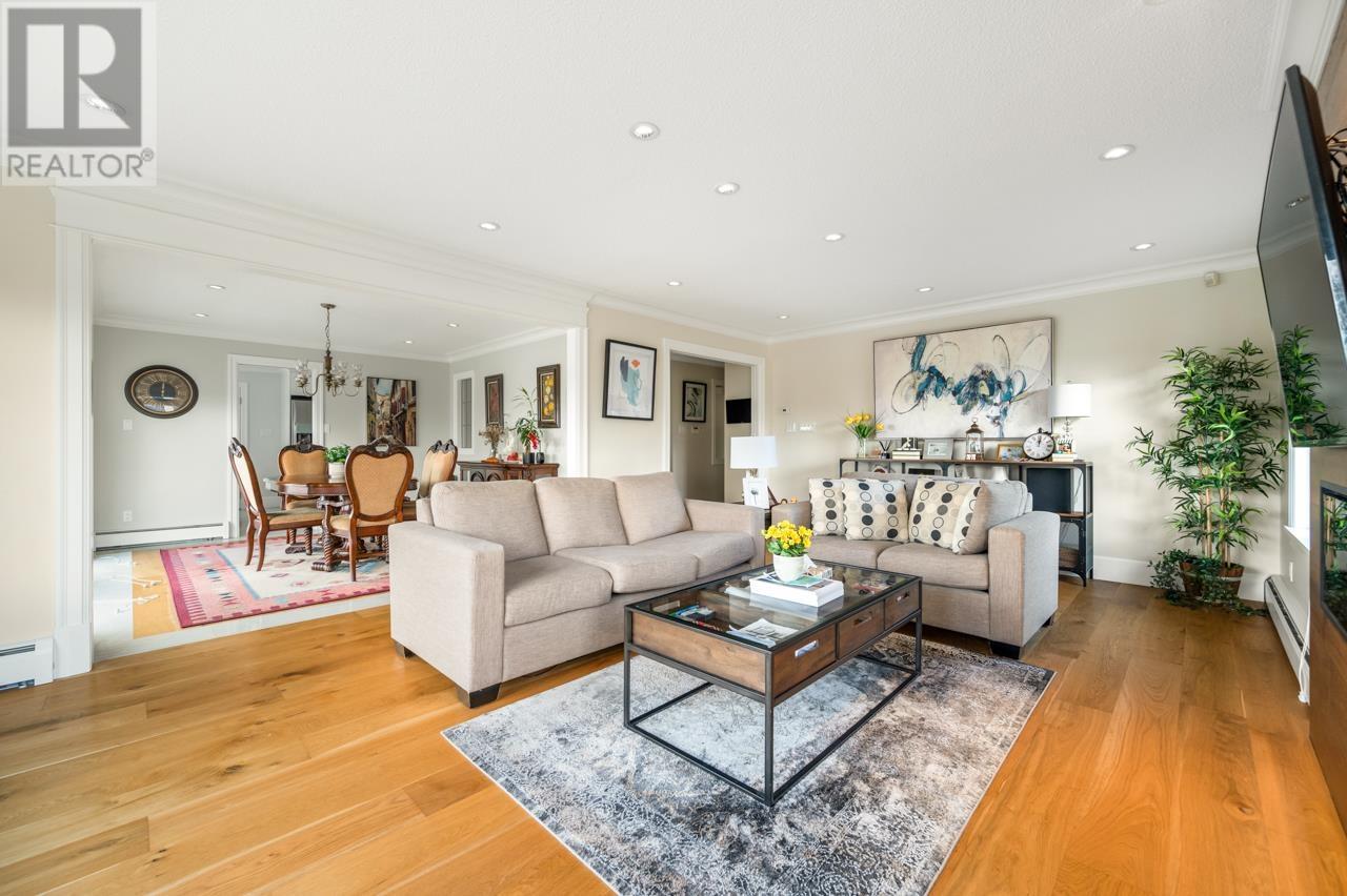 Photo 7 of 5905 Earles Street, Vancouver BC