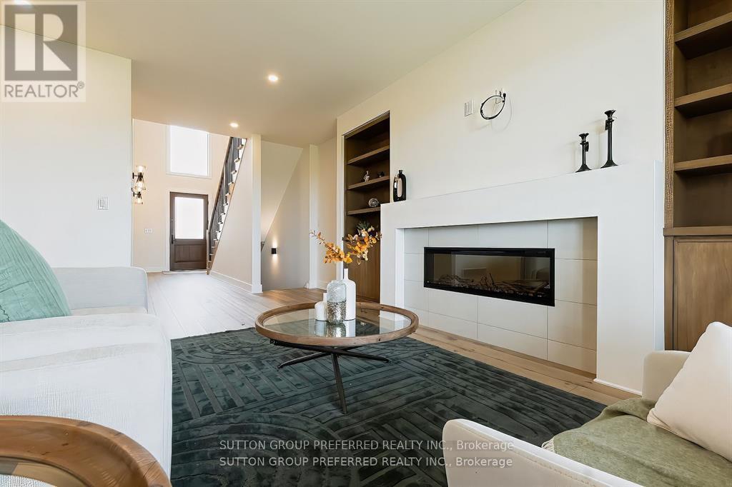 Photo 9 of 159 Renaissance Drive, St Thomas ON