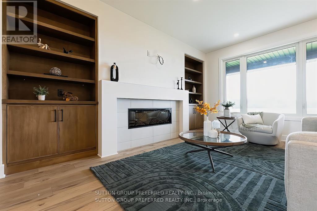 Photo 18 of 159 Renaissance Drive, St Thomas ON
