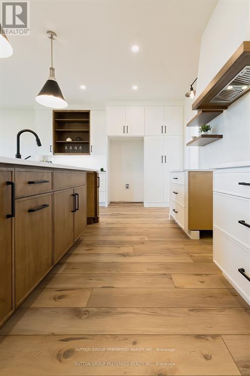 Photo 2 of 159 Renaissance Drive, St Thomas ON