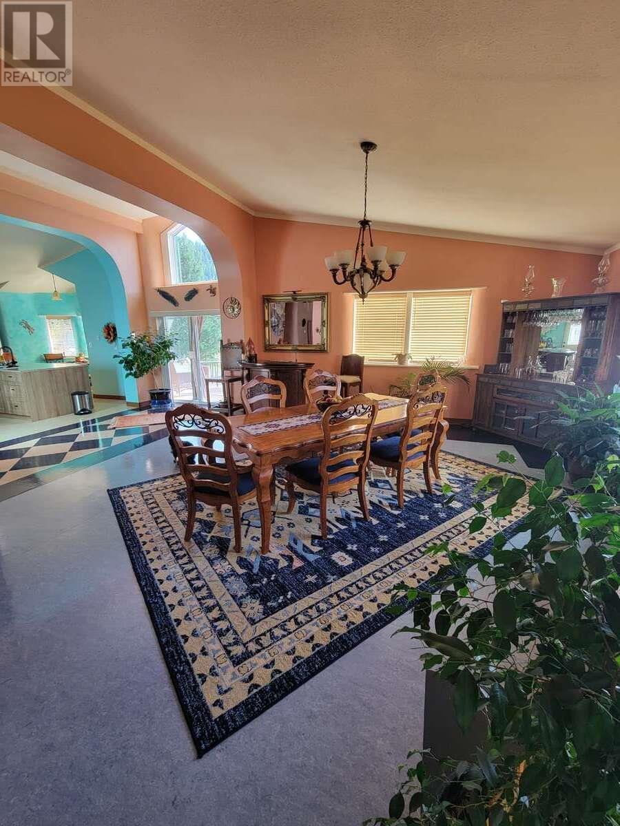 405 ELKHORN Street, Greenwood