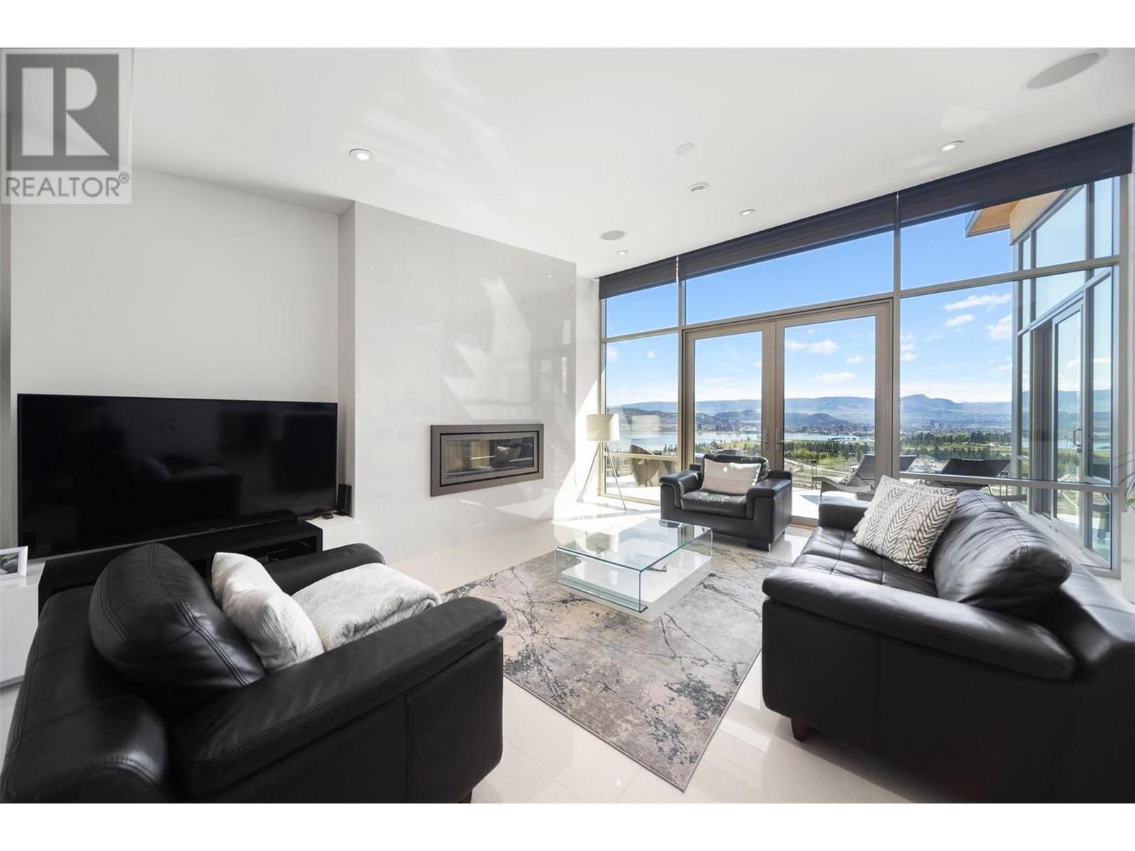  1737 Scott Crescent, West Kelowna