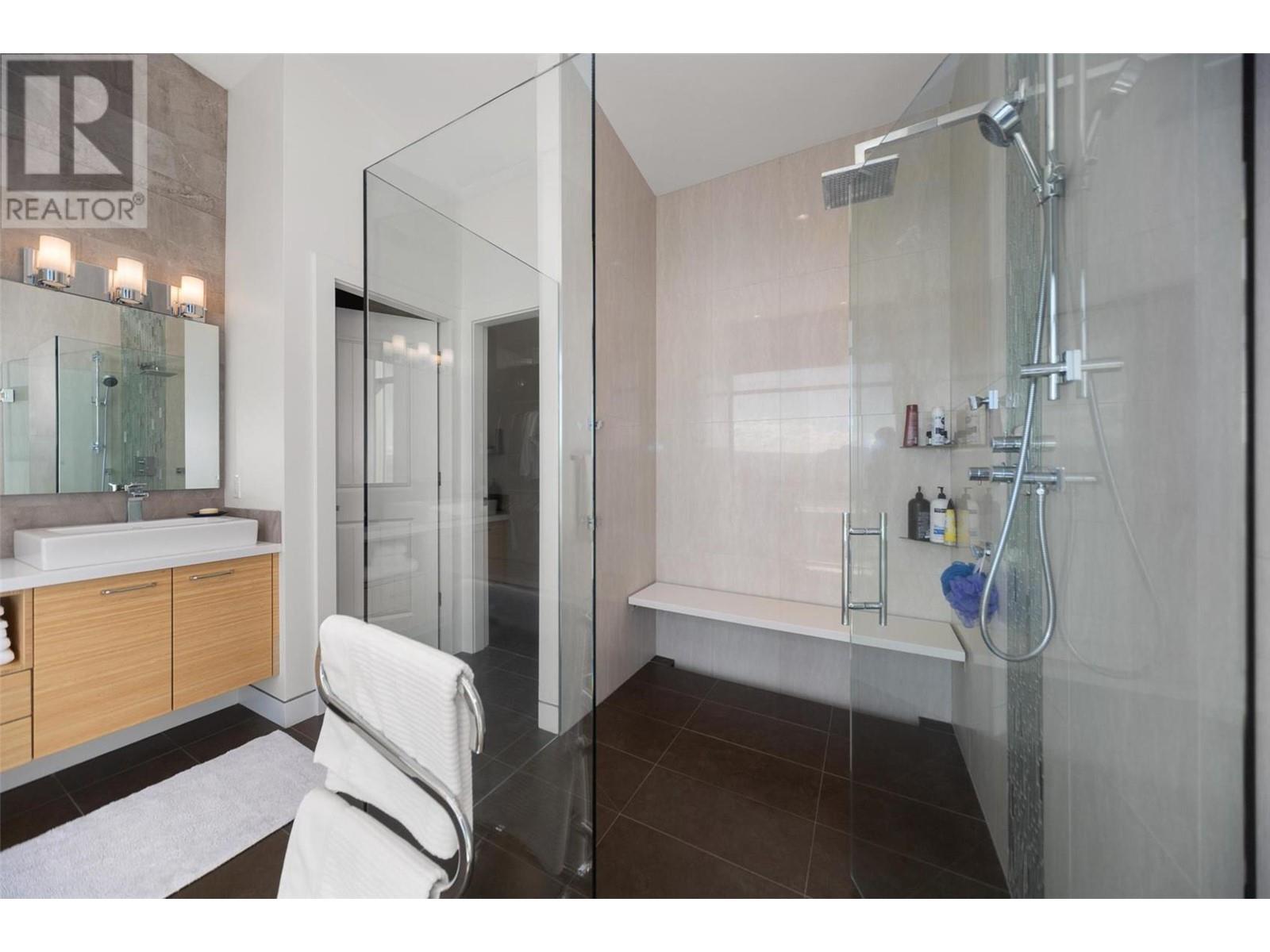  1737 Scott Crescent, West Kelowna