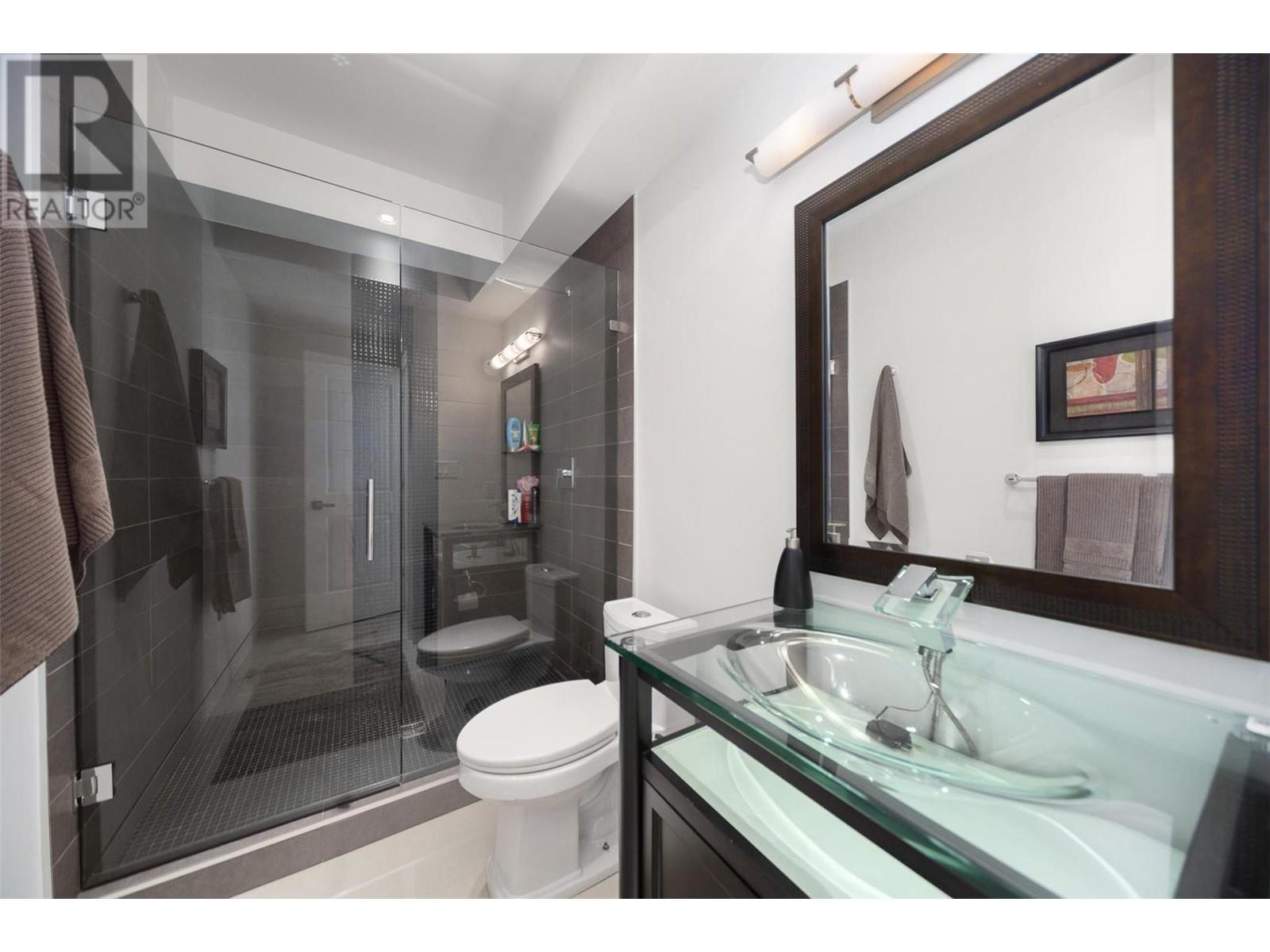  1737 Scott Crescent, West Kelowna