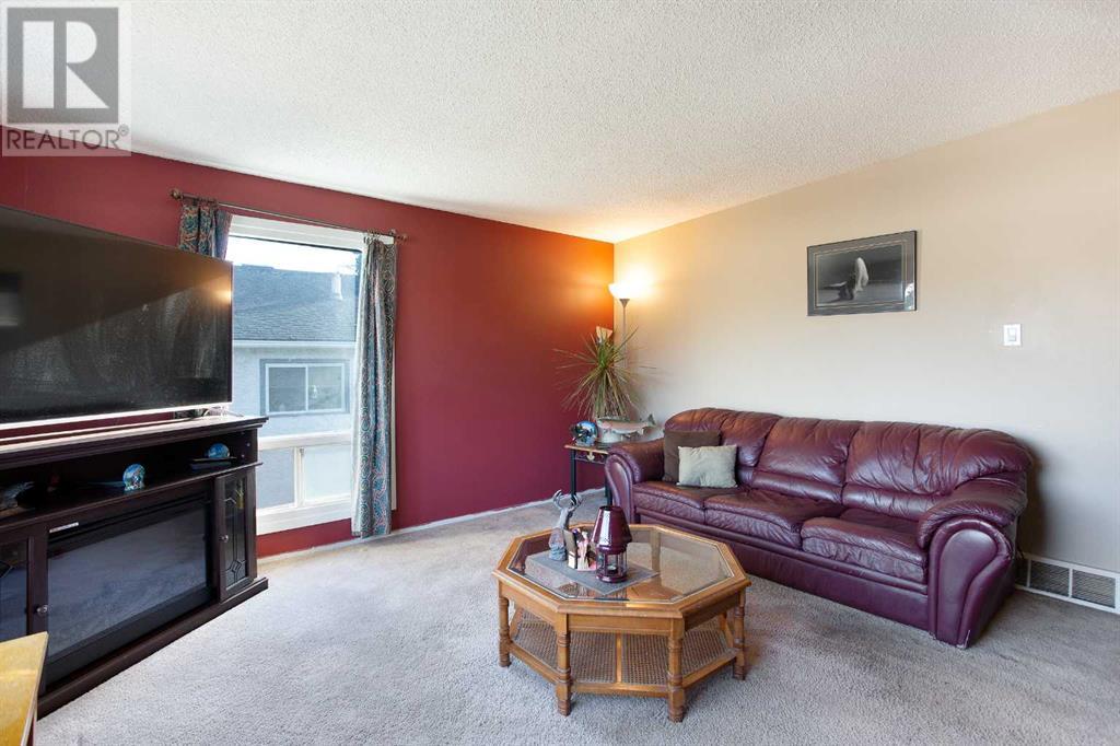 Single Family House Bi-level for Sale in   Street NW Bowness Calgary 