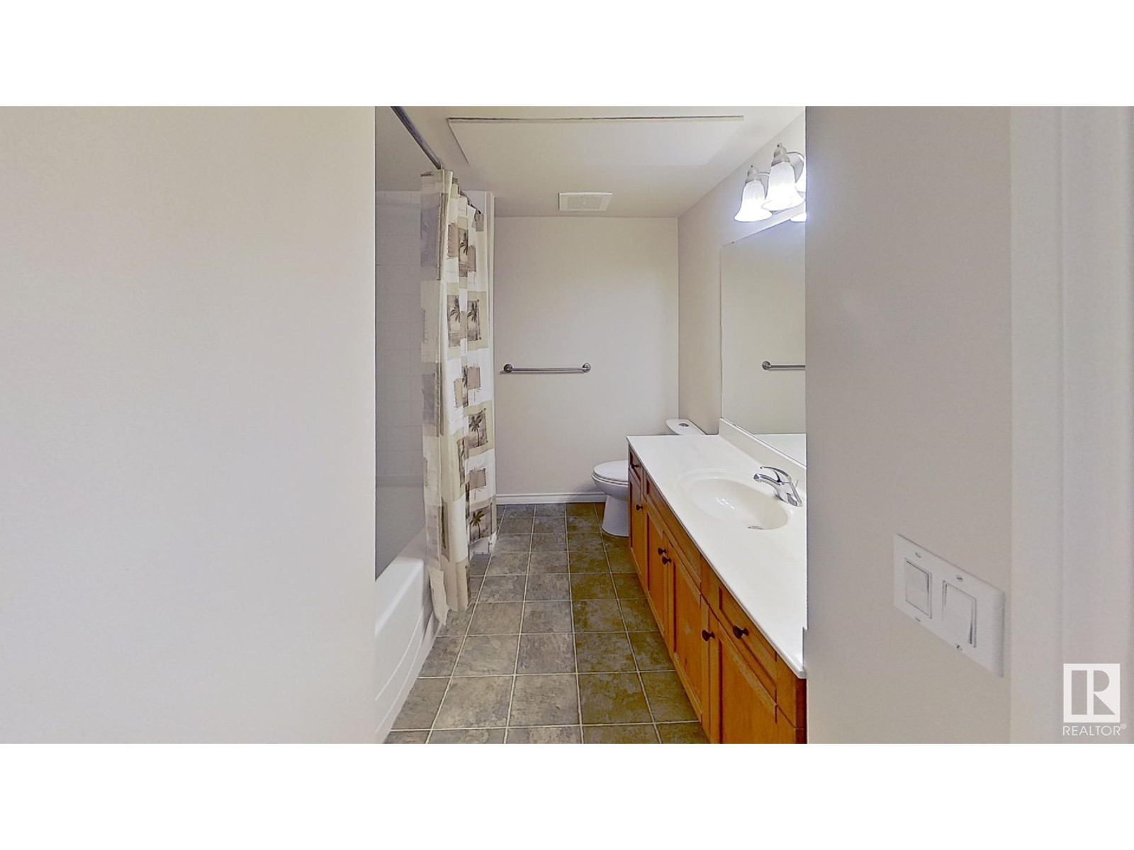 #119 12110 106 AV NW NW - 22