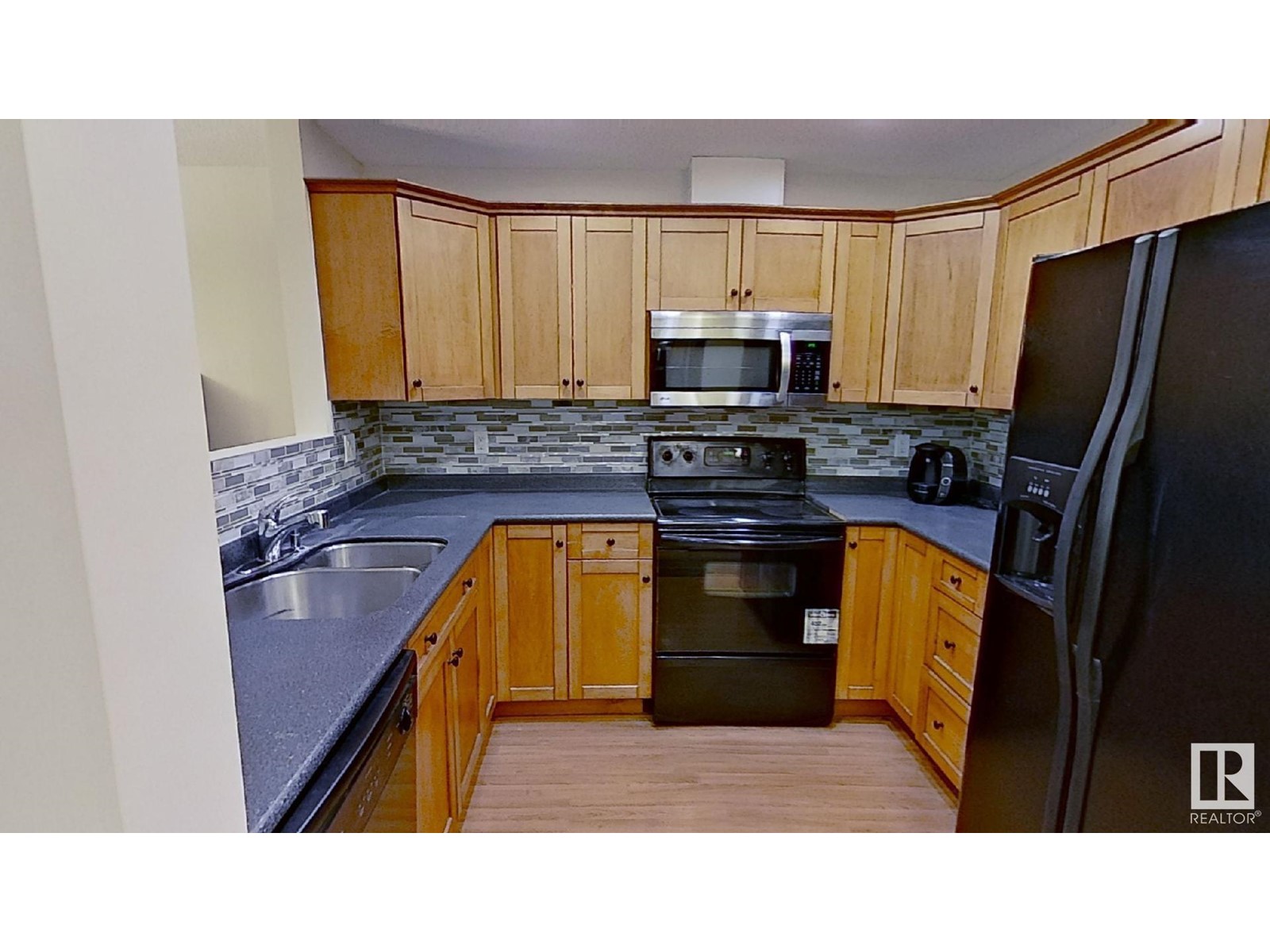 #119 12110 106 AV NW NW - 3