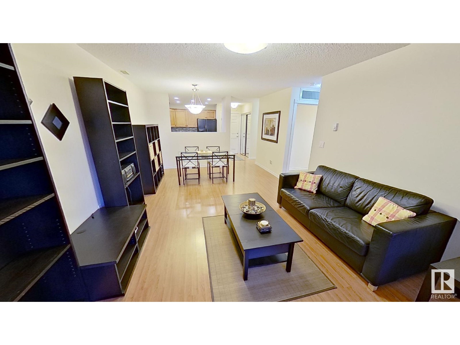 #119 12110 106 AV NW NW - 12