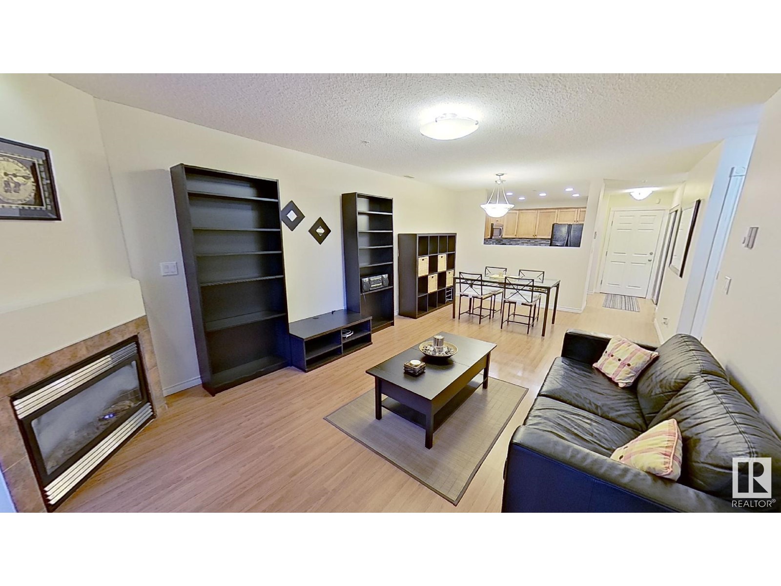 #119 12110 106 AV NW NW - 11