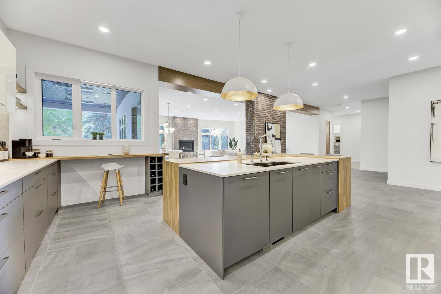 6619 123 ST NW NW, Edmonton
