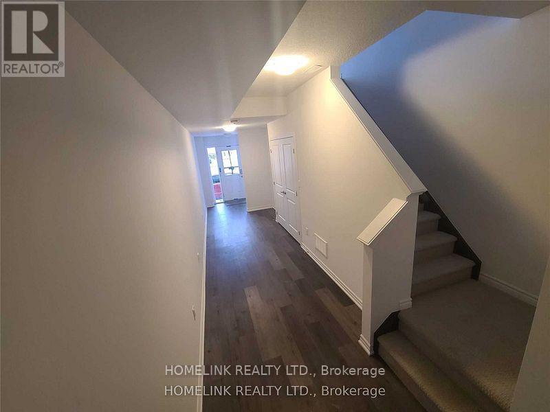 Photo 1 of 121 61 Soho Street, Hamilton ON