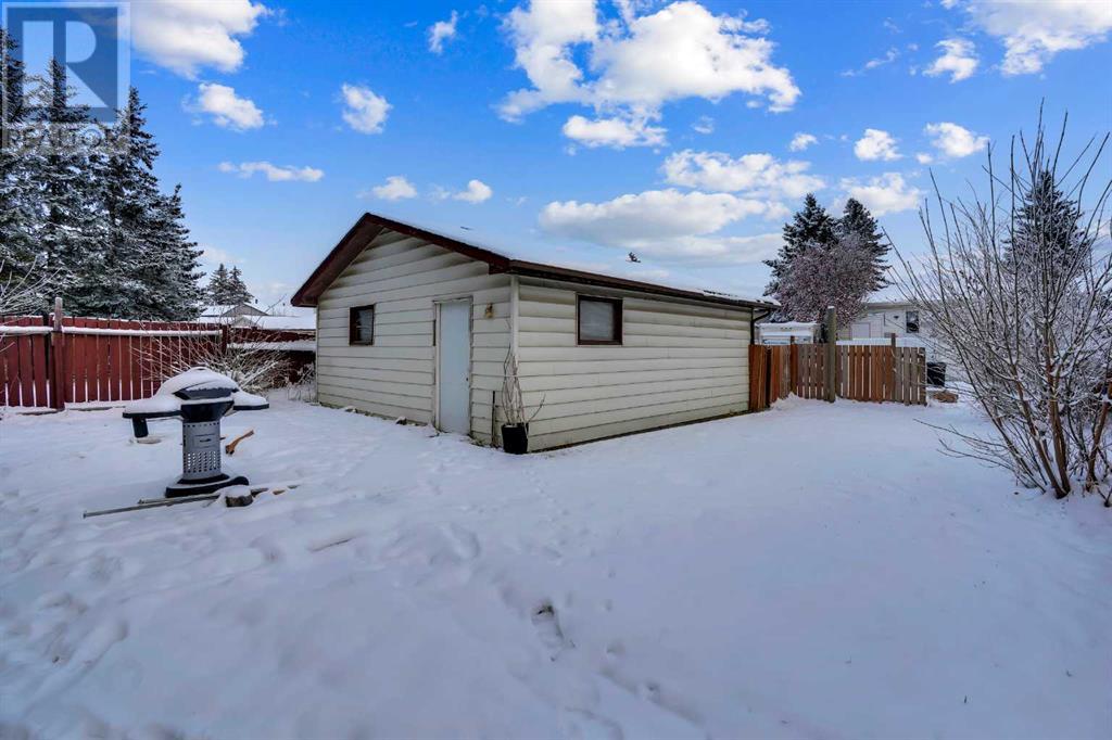 Single Family House Bungalow for Sale in  Fallswater Road NE Falconridge Calgary 