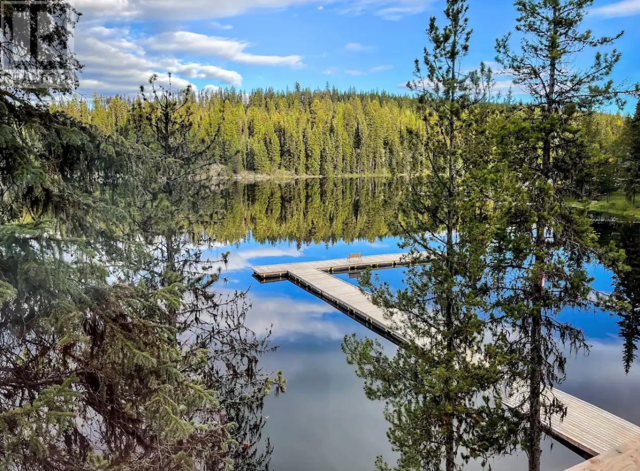 9 800 Idabel Lake Road, Naramata