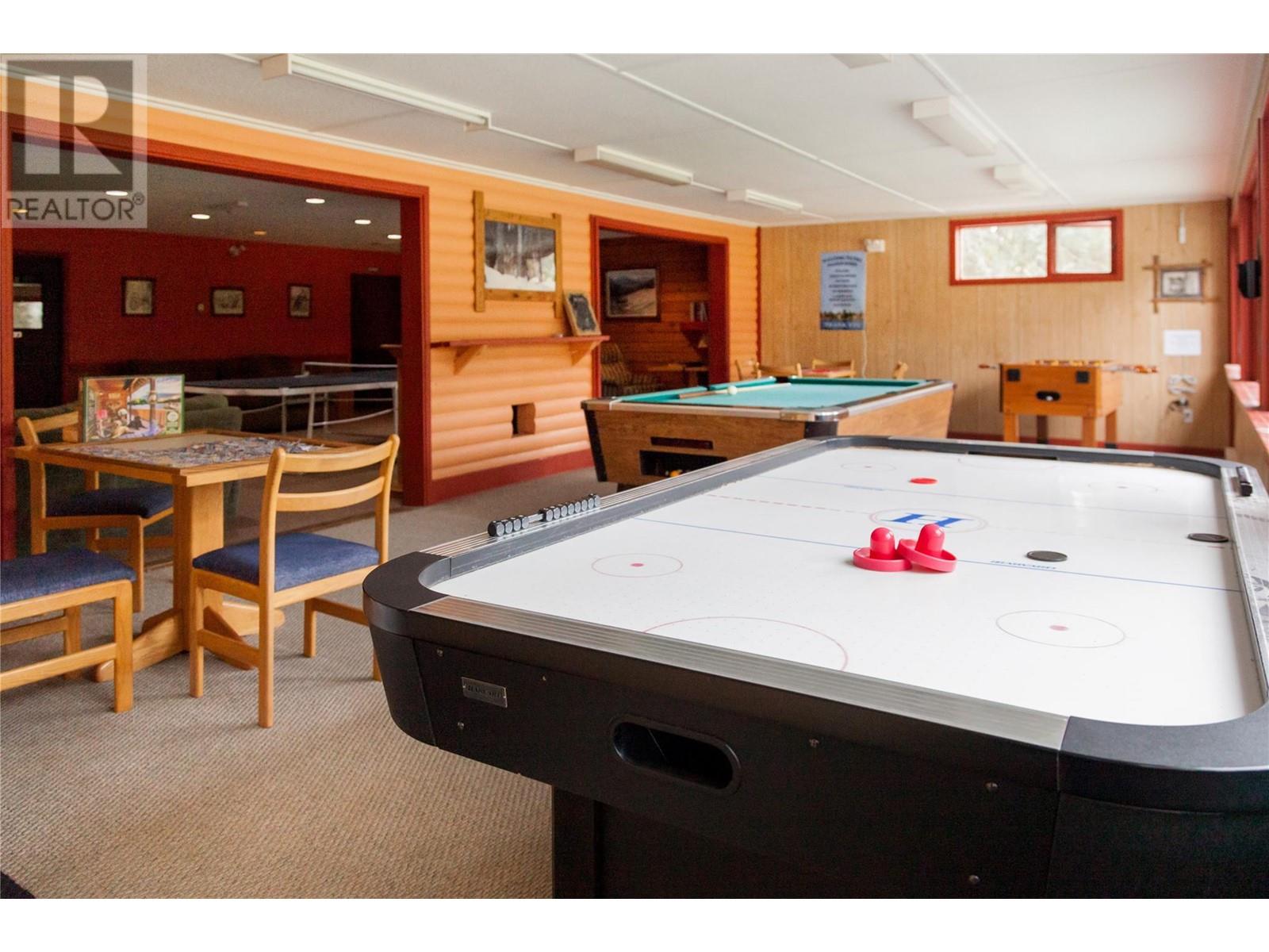 9 800 Idabel Lake Road, Naramata