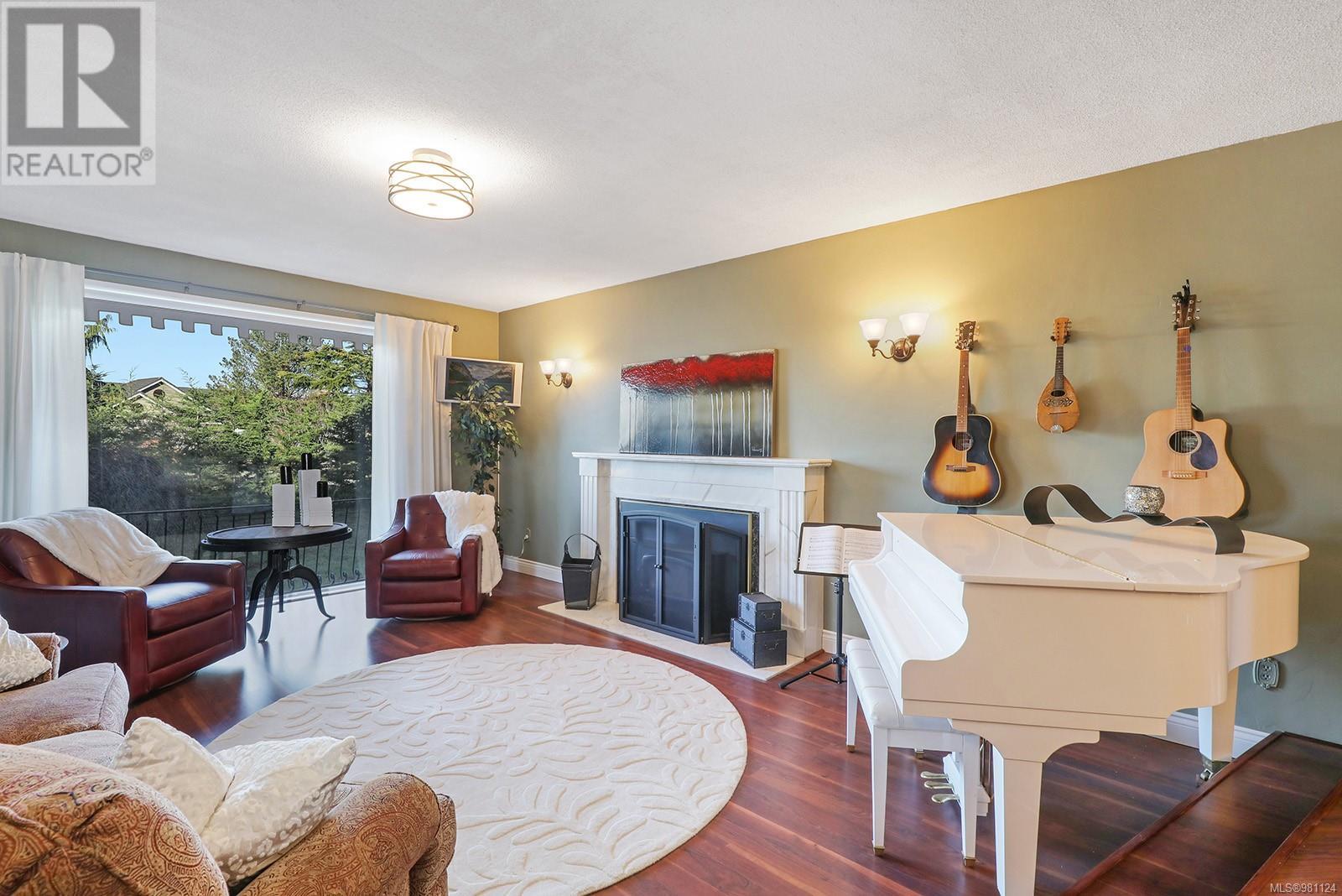 1522 Admiral Tryon Blvd, Parksville real estate listing 981124