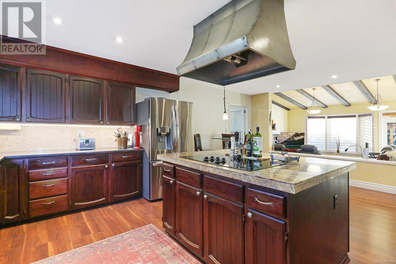 1522 Admiral Tryon Blvd, Parksville real estate listing 981124